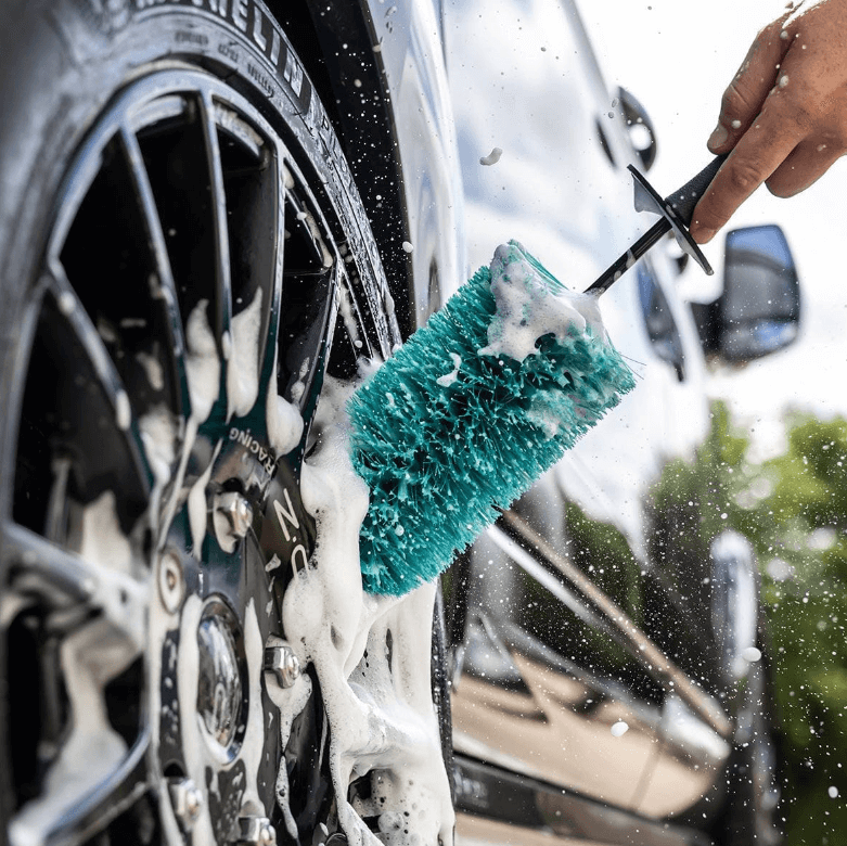 AUTO FINESSE - Čistiaca kefa na disky
